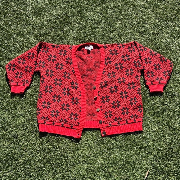 Sweaters - Oversized Women’s Snowflake Cardigan